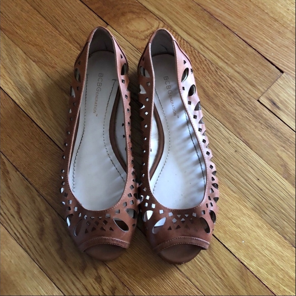 BCBG leather flats
